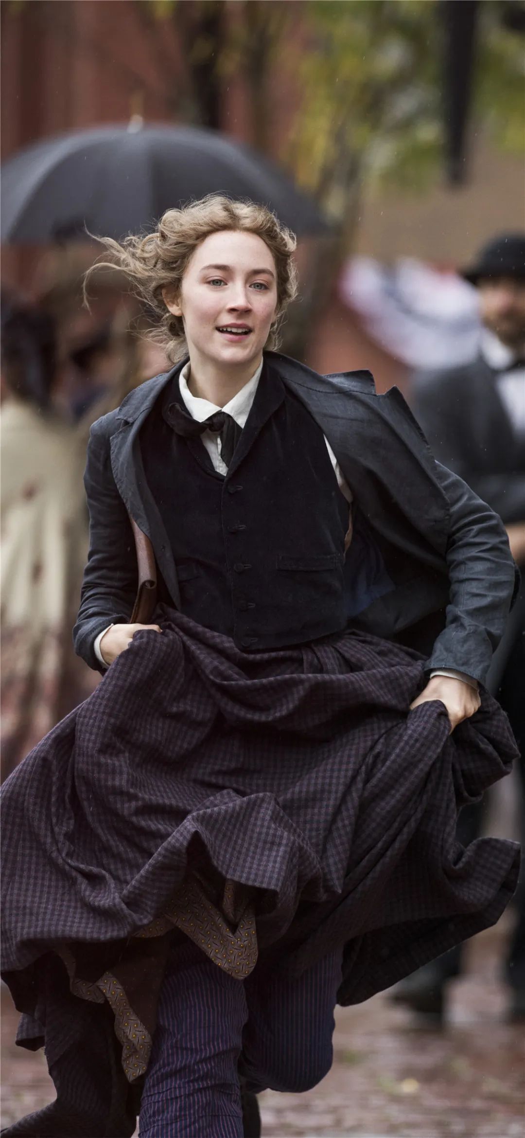 想摘得奧斯卡&ldquo;最佳服裝設(shè)計(jì)獎(jiǎng)&rdquo;,需要下多少工夫? | 《小婦人》壁紙分享